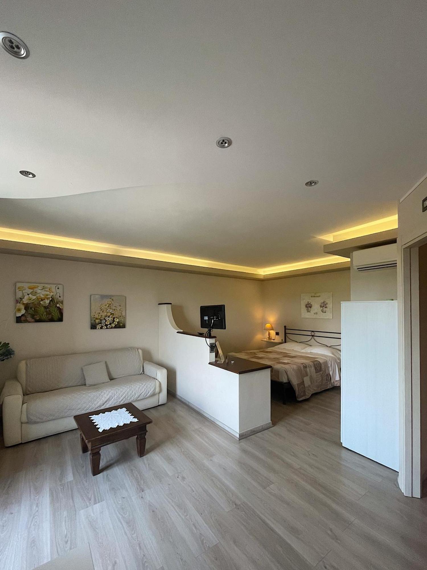 La Rocca Bed & Breakfast Carrù Dış mekan fotoğraf