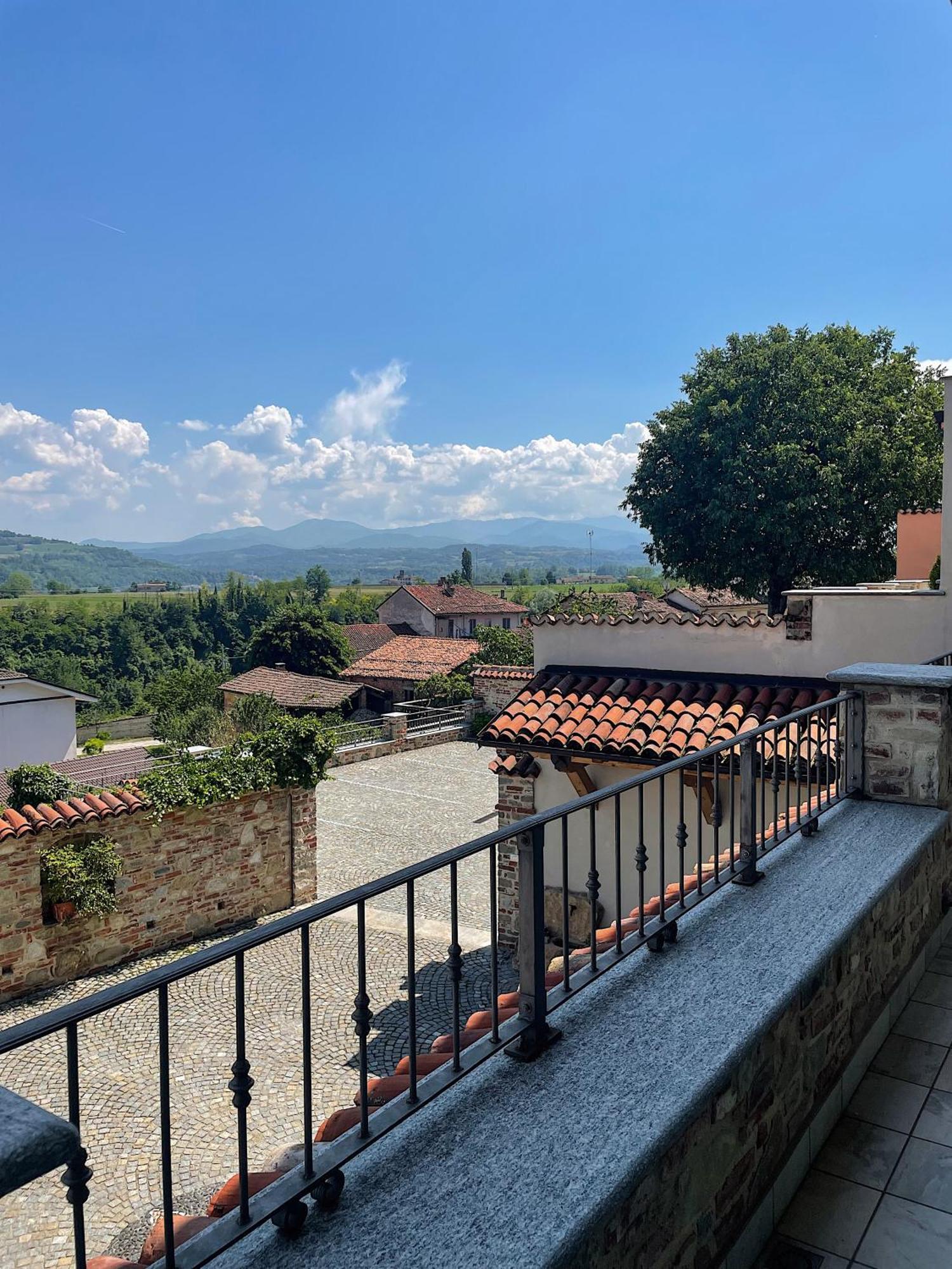 La Rocca Bed & Breakfast Carrù Dış mekan fotoğraf
