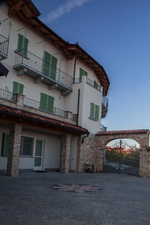 La Rocca Bed & Breakfast Carrù Dış mekan fotoğraf